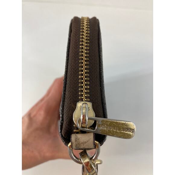 MICHAEL KORS MEDIUM SAFFIANO LEATHER SIGNATUE PRINT WALLET - Picture 5 of 11